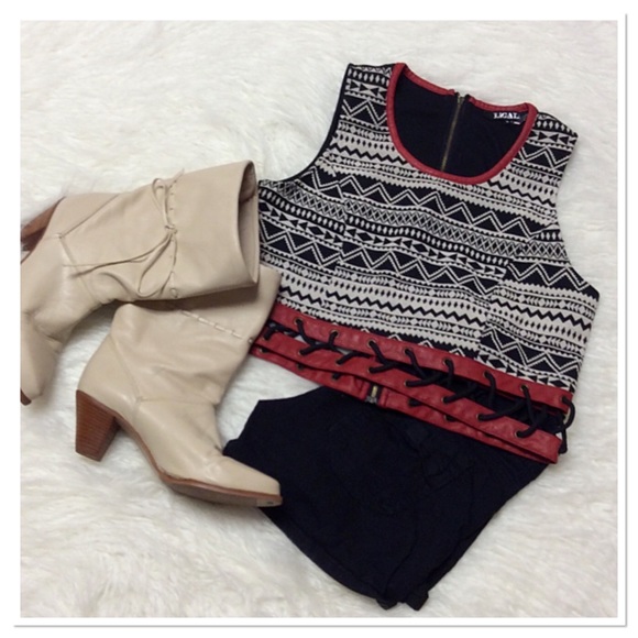 Ligali Tops - EDGY AZTEC PRINT CROP TOP